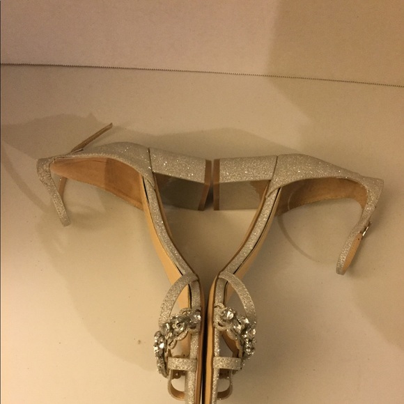 Jewel by Badgley Mischka Block Heels NWOT - Picture 2 of 4